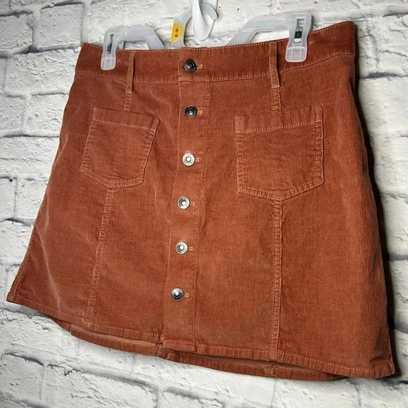 AERIE Corduroy Mini Button Skirt size L. - Picture 5 of 8